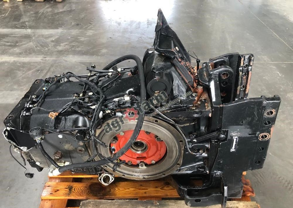 Tylny most Massey Ferguson 6255 851B6 - صندوق التروس: صورة 1 Tylny most Massey Ferguson 6255 851B6 - صندوق التروس: صورة 1
