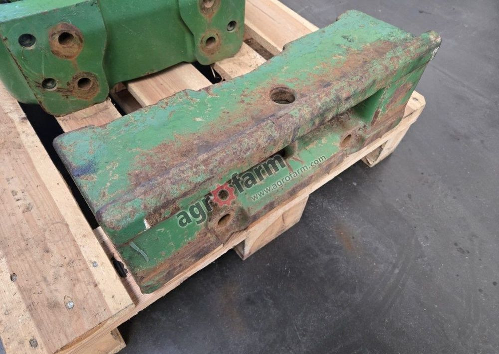 Zaczep przedni 65kg, John Deere 7800 - هيكل السيارة الخارجية: صورة 1 Zaczep przedni 65kg, John Deere 7800 - هيكل السيارة الخارجية: صورة 1