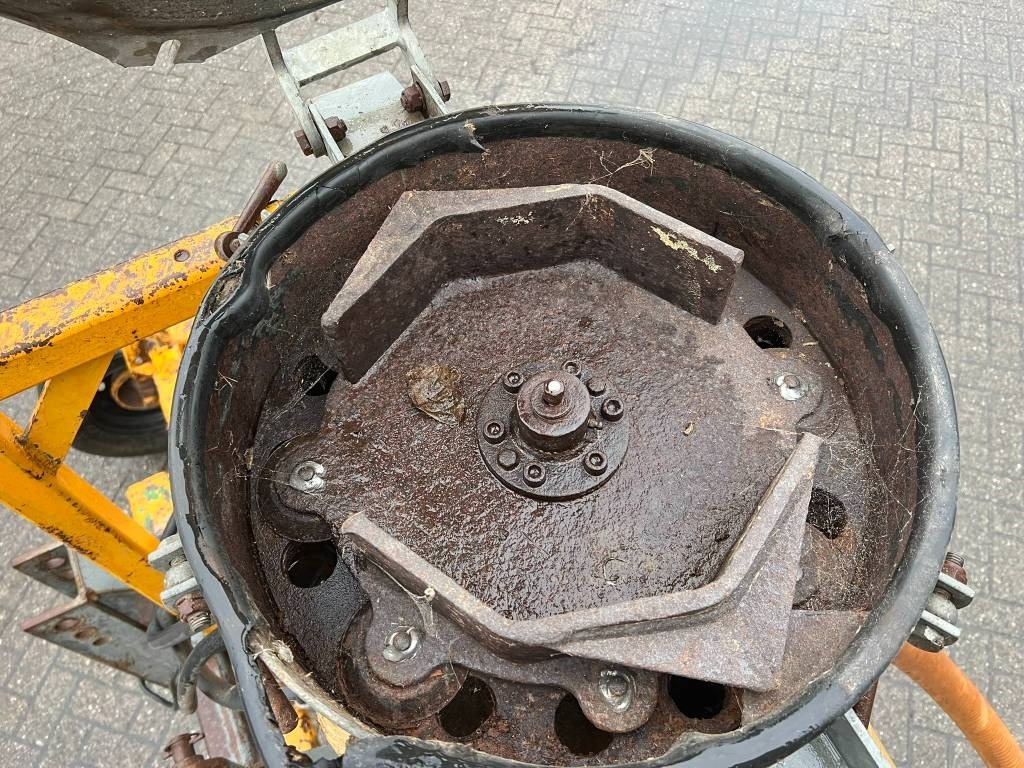 Hekamp 11 tand bouwland bemester - ناثرة السماد الحيواني: صورة 5 Hekamp 11 tand bouwland bemester - ناثرة السماد الحيواني: صورة 5