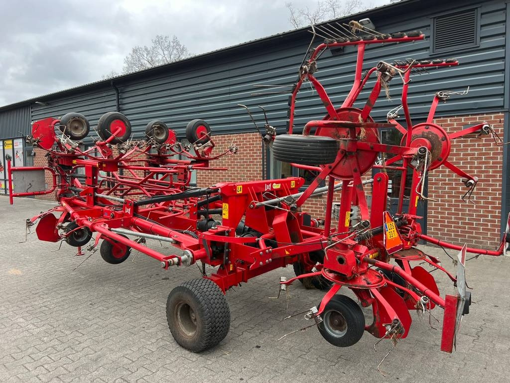 Lely Lotus 1325 - نشارة الدريس/ شوكة جرف: صورة 3 Lely Lotus 1325 - نشارة الدريس/ شوكة جرف: صورة 3