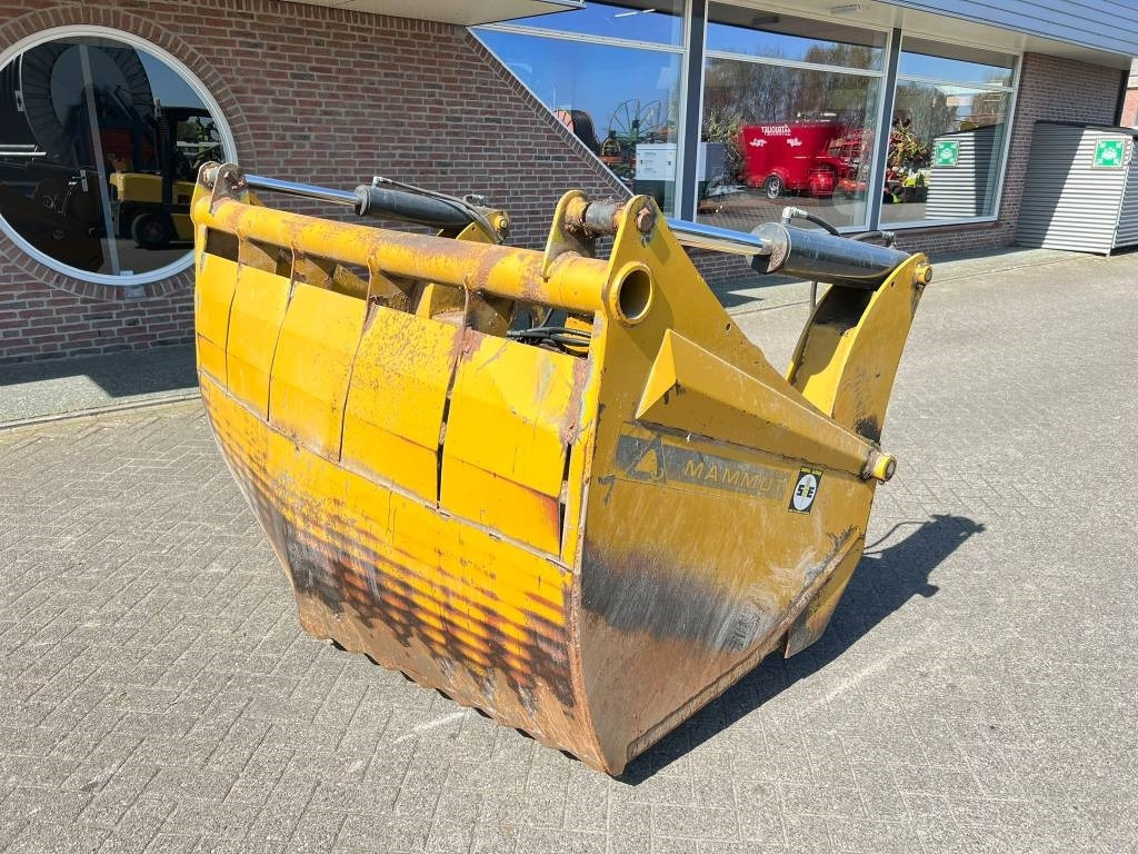 Mammut SC 220 H Kuilhapper - معدات الماشية: صورة 1 Mammut SC 220 H Kuilhapper - معدات الماشية: صورة 1