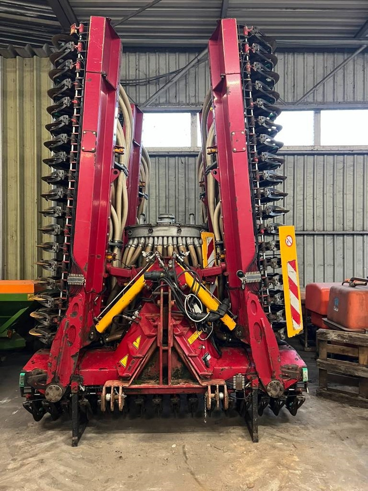 Vredo ZB3-9175 bemester - ناثرة السماد الحيواني: صورة 1 Vredo ZB3-9175 bemester - ناثرة السماد الحيواني: صورة 1