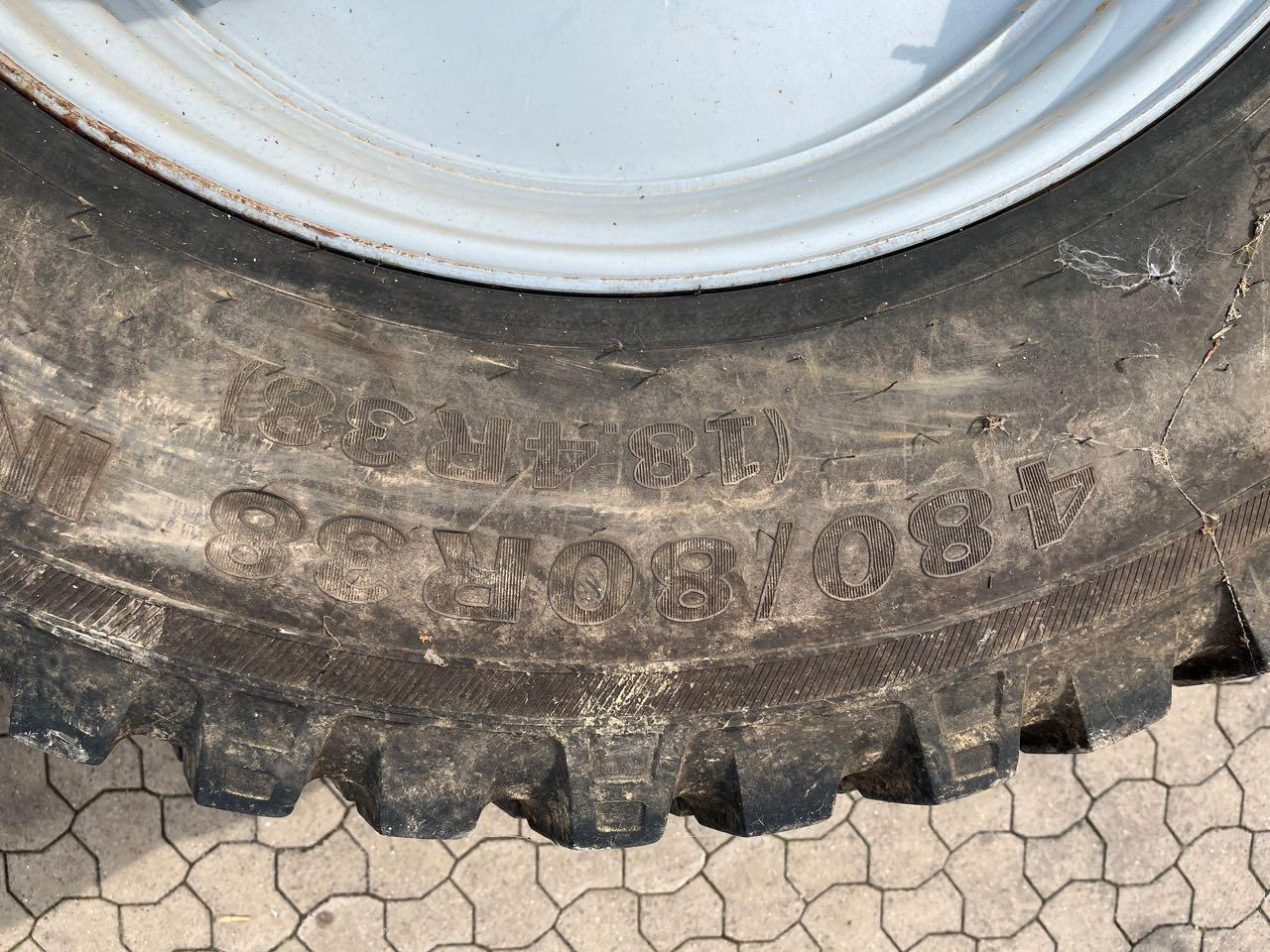 Alliance Multiuse 550 - إطارات: صورة 4 Alliance Multiuse 550 - إطارات: صورة 4