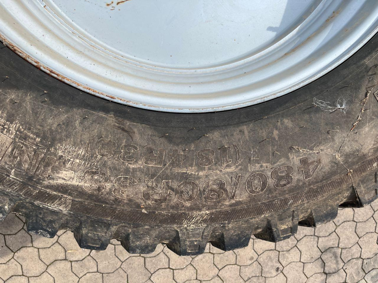 Alliance Multiuse 550 - إطارات: صورة 3 Alliance Multiuse 550 - إطارات: صورة 3