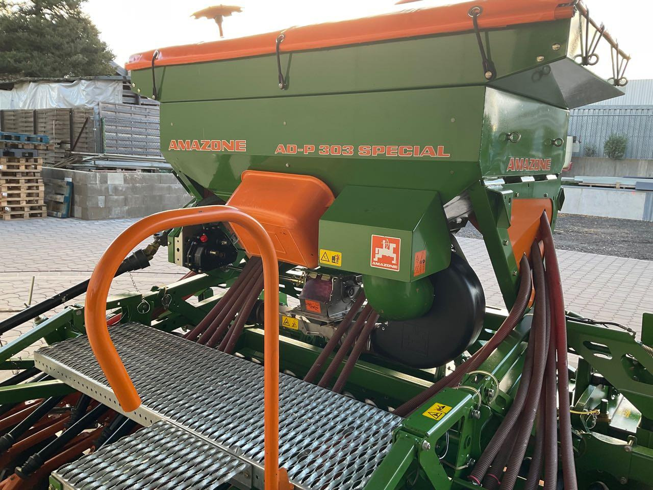 Amazone ADP 303 Spezial, KX 3000 - آلة بذر الحصاد: صورة 4 Amazone ADP 303 Spezial, KX 3000 - آلة بذر الحصاد: صورة 4