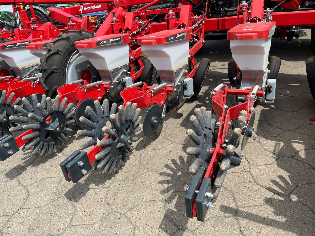 Kverneland Unicorn SD e-drive - آلة البذر الدقيق: صورة 4 Kverneland Unicorn SD e-drive - آلة البذر الدقيق: صورة 4
