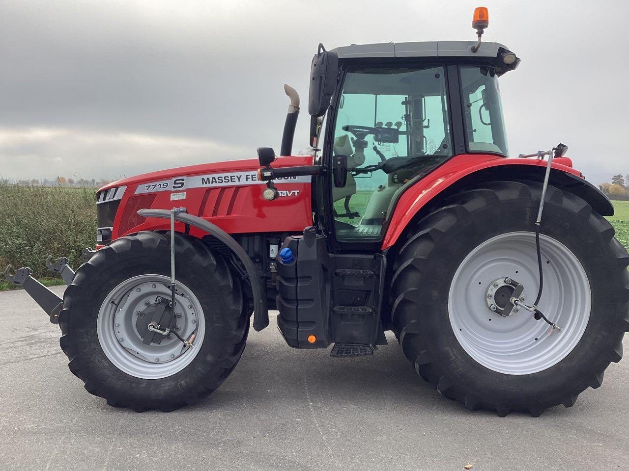 Massey Ferguson 7719 Dyna - VT - جرار: صورة 2 Massey Ferguson 7719 Dyna - VT - جرار: صورة 2