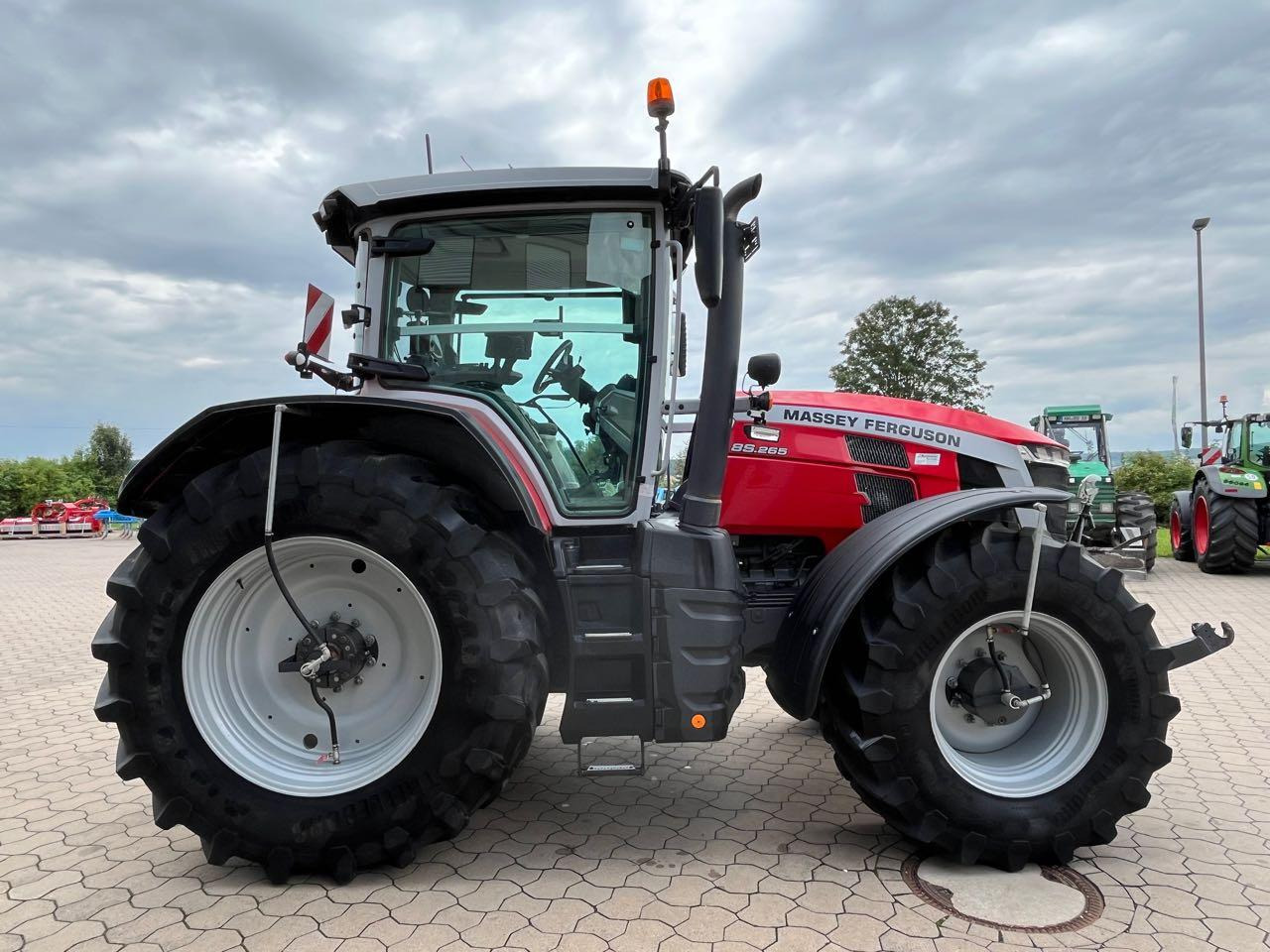 Massey Ferguson 8S.265 Dyna E-Power Exclusive - جرار: صورة 2 Massey Ferguson 8S.265 Dyna E-Power Exclusive - جرار: صورة 2