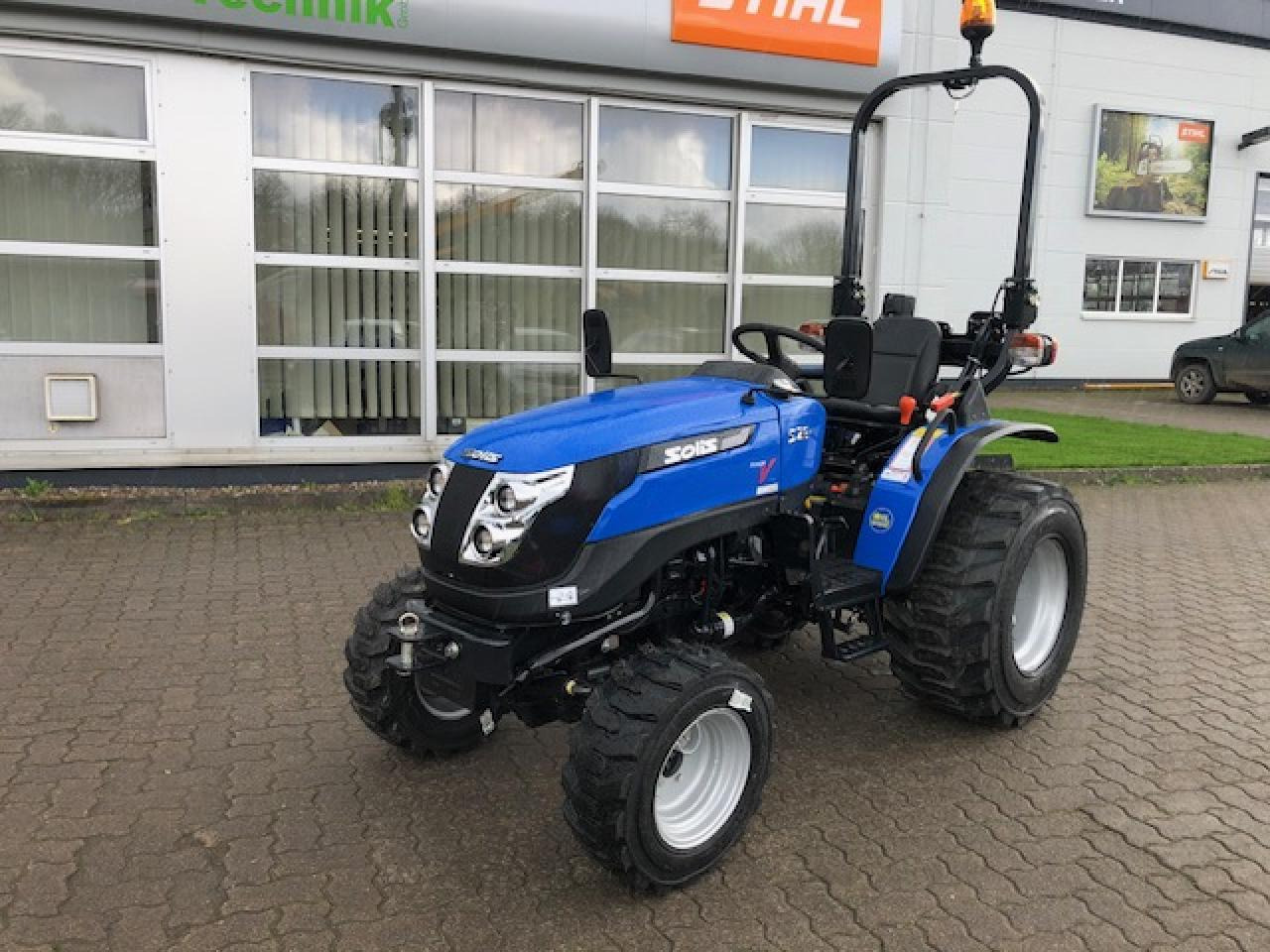 Solis 26+ Seitenschalter - جرار: صورة 1 Solis 26+ Seitenschalter - جرار: صورة 1