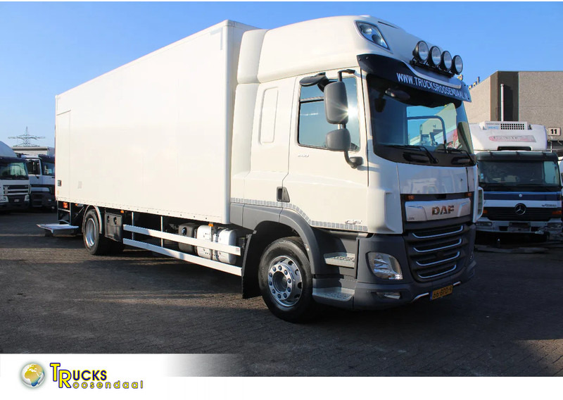 DAF CF 260 + EURO 6 + LIFT - شاحنة صندوقية: صورة 1 DAF CF 260 + EURO 6 + LIFT - شاحنة صندوقية: صورة 1