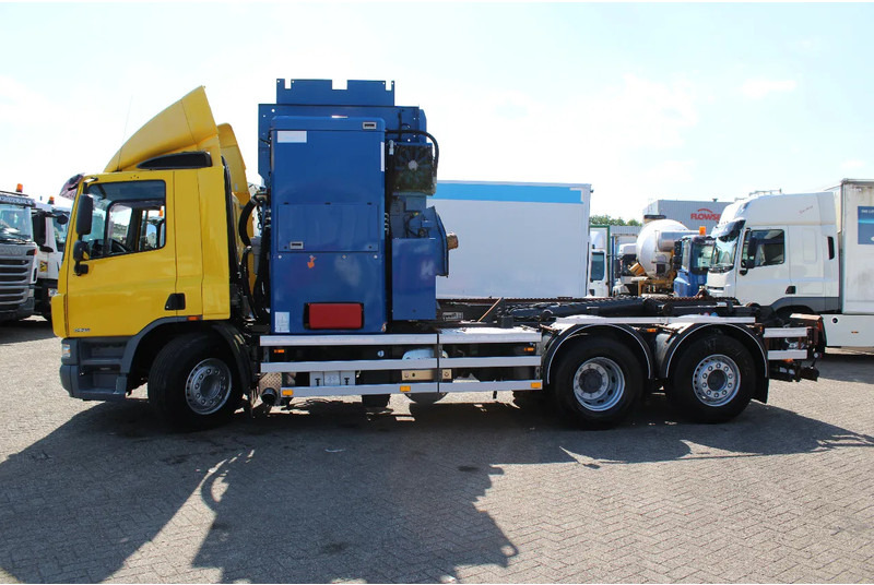 DAF CF 75 .310 + 6X2 STEERING - شاحنة قمامة: صورة 2 DAF CF 75 .310 + 6X2 STEERING - شاحنة قمامة: صورة 2