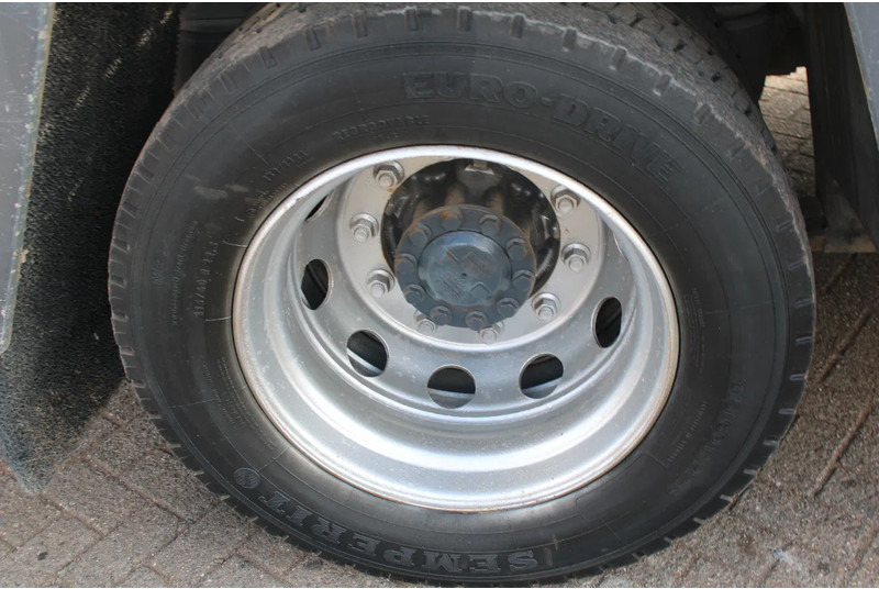 شاحنة نقل سيارات شاحنة DAF CF 75.310 + HYDROLIC PLATFORM + EURO 5 + REMOTE + MANUAL: صورة 18