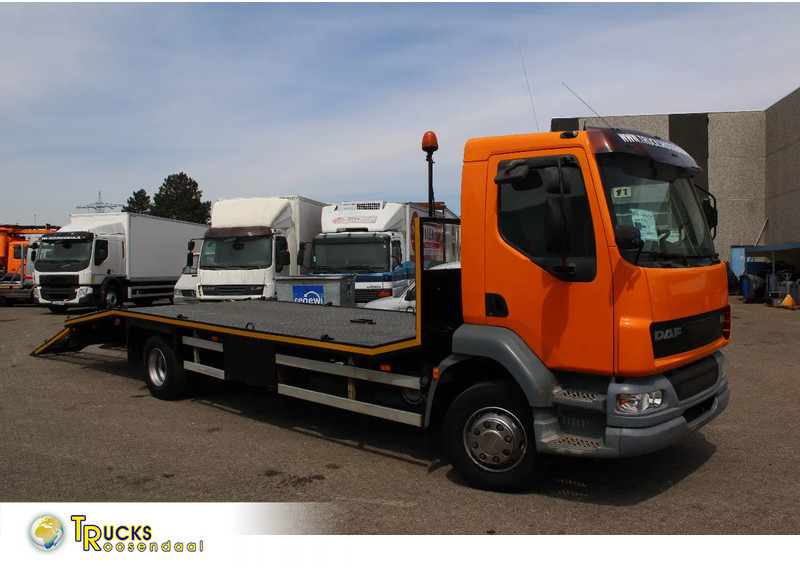 DAF LF 55.220 + HYDROLIC RAMPS + MANUAL - شاحنة نقل سيارات شاحنة: صورة 1 DAF LF 55.220 + HYDROLIC RAMPS + MANUAL - شاحنة نقل سيارات شاحنة: صورة 1