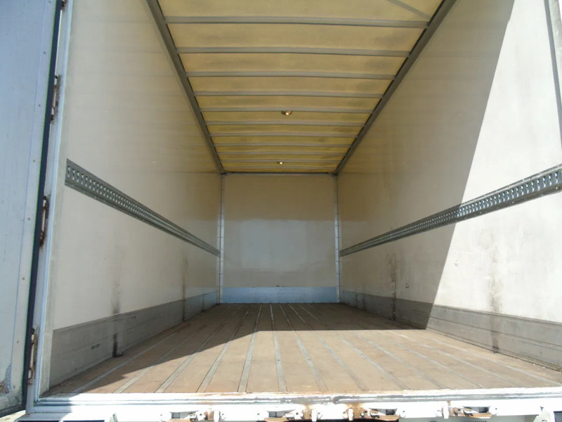 شاحنة صندوقية DAF XF 105 .460 + MANUAL + EURO 5: صورة 12