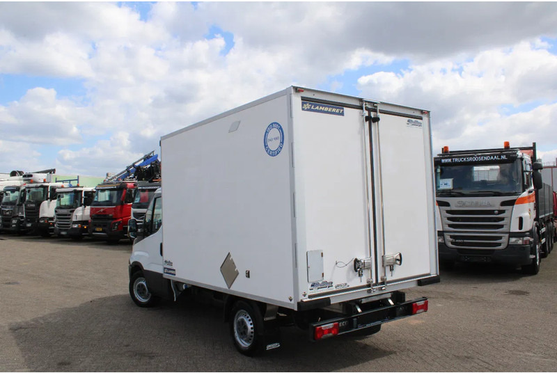 Iveco Daily 35S18 + carrier + electric + 3P - شاحنة توصيل مبردة: صورة 4 Iveco Daily 35S18 + carrier + electric + 3P - شاحنة توصيل مبردة: صورة 4