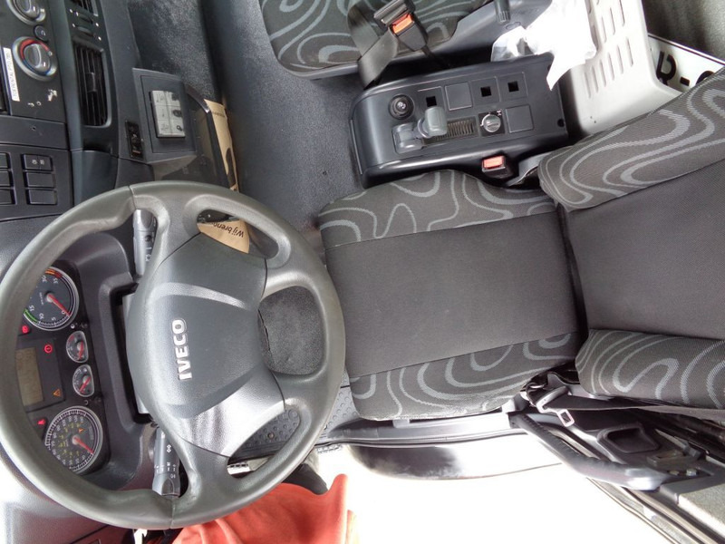 Iveco EuroCargo 80E18 + PTO + Euro 5 + blad-blad - شاحنة بهيكل معدني للمقصورة: صورة 5 Iveco EuroCargo 80E18 + PTO + Euro 5 + blad-blad - شاحنة بهيكل معدني للمقصورة: صورة 5