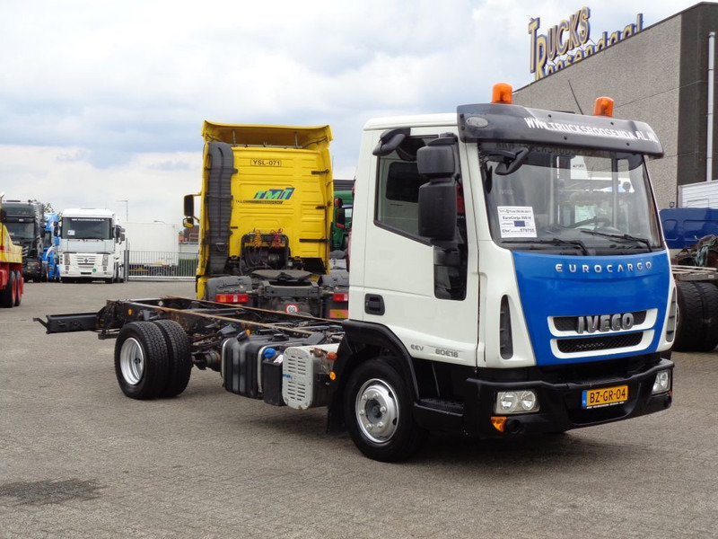 Iveco EuroCargo 80E18 + PTO + Euro 5 + blad-blad - شاحنة بهيكل معدني للمقصورة: صورة 3 Iveco EuroCargo 80E18 + PTO + Euro 5 + blad-blad - شاحنة بهيكل معدني للمقصورة: صورة 3