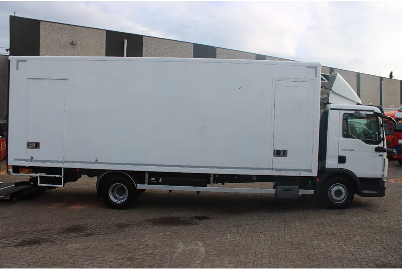MAN TGL reserved 12.180 + EURO 6 + 12T - شاحنة صندوقية: صورة 4 MAN TGL reserved 12.180 + EURO 6 + 12T - شاحنة صندوقية: صورة 4