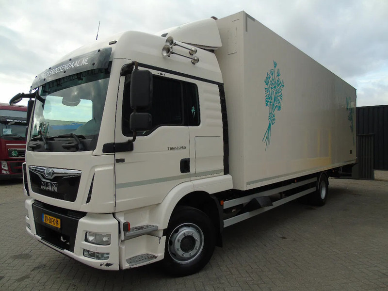 MAN TGM 12.250 + EURO 6 + LIFT - شاحنة صندوقية: صورة 2 MAN TGM 12.250 + EURO 6 + LIFT - شاحنة صندوقية: صورة 2