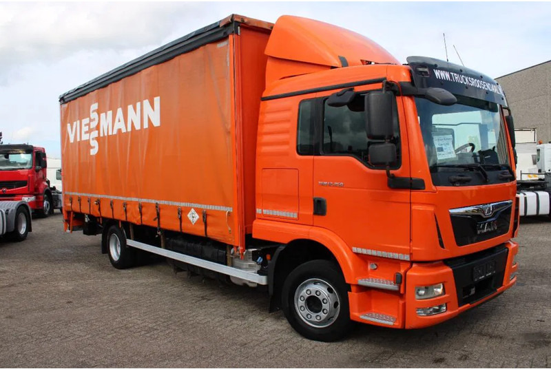MAN TGM 12.250 + EURO 6 + manual + LIFT + BE apk 18-05-2024 - شاحنة ذات ستائر جانبية: صورة 2 MAN TGM 12.250 + EURO 6 + manual + LIFT + BE apk 18-05-2024 - شاحنة ذات ستائر جانبية: صورة 2