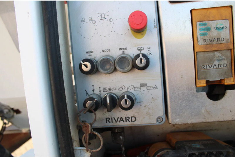 فراغ شاحنة MAN TGM 26.340 + RIVARD 11.8M3 + PUMP + EURO 6: صورة 9