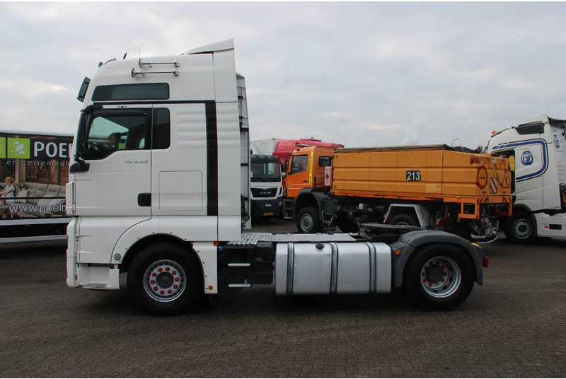 رأس تريلا MAN TGX 18.440 + euro 6 + double tank + spoiler: صورة 8