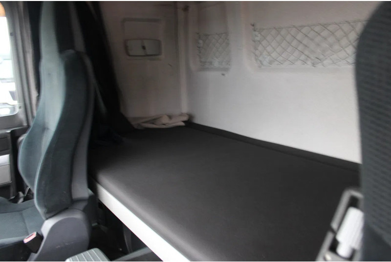 رأس تريلا MAN TGX 18.440 + euro 6 + double tank + spoiler: صورة 17