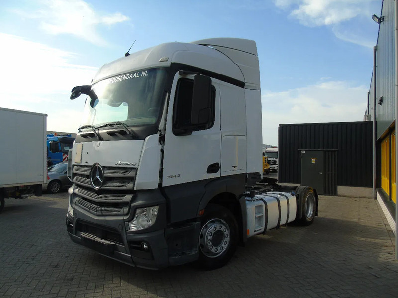 Mercedes-Benz Actros 1842 + euro 5 + spoiler - رأس تريلا: صورة 2 Mercedes-Benz Actros 1842 + euro 5 + spoiler - رأس تريلا: صورة 2