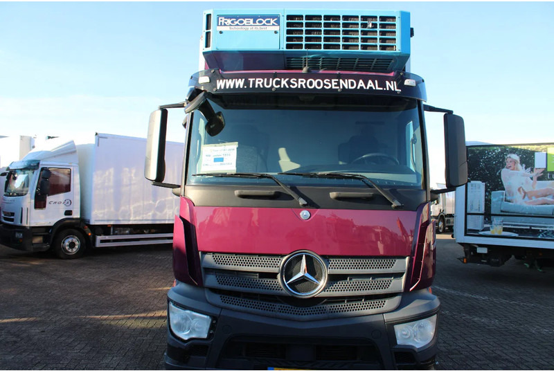Mercedes-Benz Antos 1824 + euro 6 + frigoblock + 191.415km - شاحنة ذات مبرد: صورة 2 Mercedes-Benz Antos 1824 + euro 6 + frigoblock + 191.415km - شاحنة ذات مبرد: صورة 2
