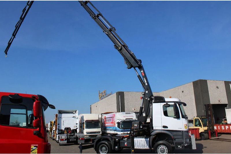 Mercedes-Benz Arocs 2051 + 4X4 + HIAB 302 E6 / JIB 70 X 4 + 10 EXTENTSIONS / NEW!! - شاحنة كرين: صورة 2 Mercedes-Benz Arocs 2051 + 4X4 + HIAB 302 E6 / JIB 70 X 4 + 10 EXTENTSIONS / NEW!! - شاحنة كرين: صورة 2