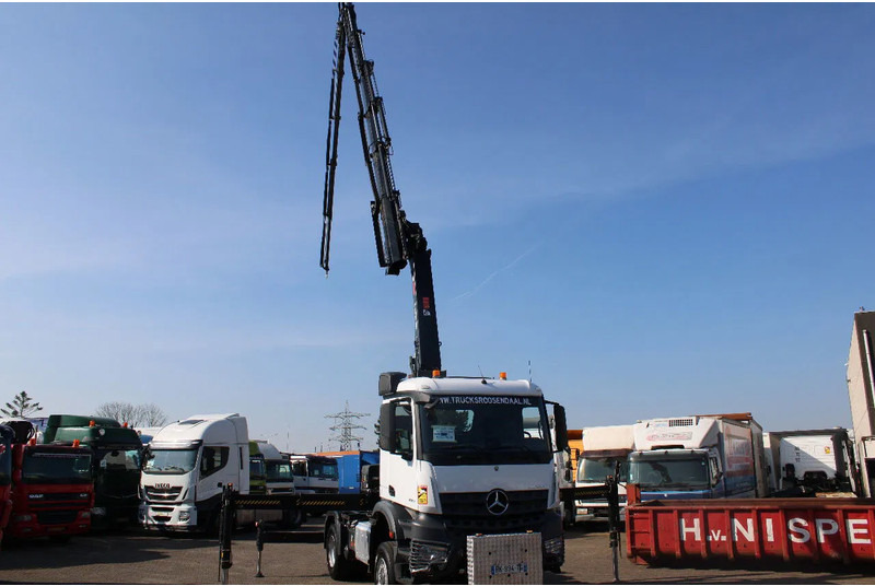 Mercedes-Benz Arocs 2051 + 4X4 + HIAB 302 E6 / JIB 70 X 4 + 10 EXTENTSIONS / NEW!! - شاحنة كرين: صورة 4 Mercedes-Benz Arocs 2051 + 4X4 + HIAB 302 E6 / JIB 70 X 4 + 10 EXTENTSIONS / NEW!! - شاحنة كرين: صورة 4