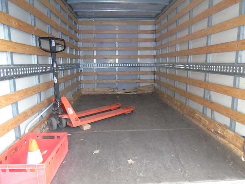 Mercedes-Benz Sprinter 314 + lift - شاحنة بصندوق مغلق: صورة 4 Mercedes-Benz Sprinter 314 + lift - شاحنة بصندوق مغلق: صورة 4