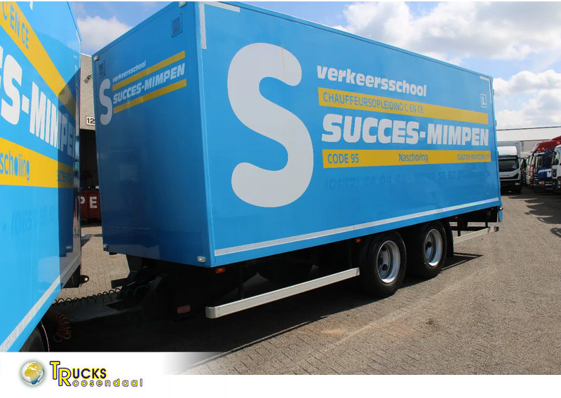 Pacton 2X AXLE + NICE TRAILER - مقطورة بصندوق مغلق: صورة 1 Pacton 2X AXLE + NICE TRAILER - مقطورة بصندوق مغلق: صورة 1