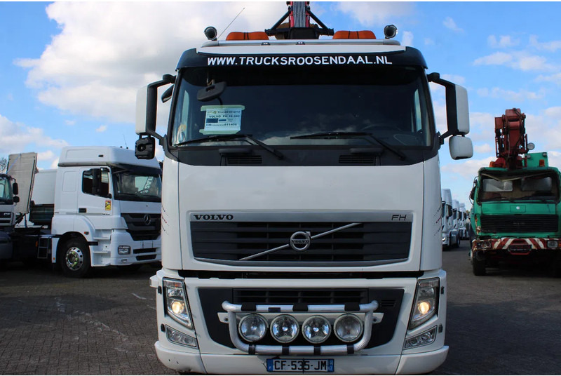 Volvo FH 16.540 + 6x4 EURO 5 + palfinger epsilon 30t/m + MANUAL - مقطورة السحب: صورة 2 Volvo FH 16.540 + 6x4 EURO 5 + palfinger epsilon 30t/m + MANUAL - مقطورة السحب: صورة 2