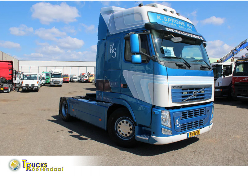 Volvo FH 460 XL cabine + euro 5 + spoiler - مقطورة السحب: صورة 1 Volvo FH 460 XL cabine + euro 5 + spoiler - مقطورة السحب: صورة 1