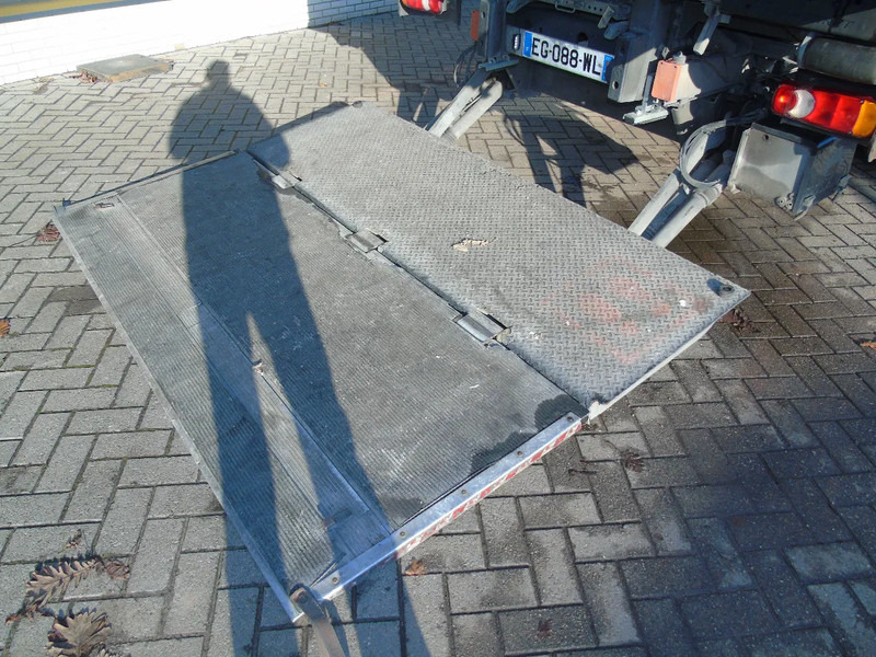 Volvo FL 14.210 + ATP/FRC + CARRIER + LIFT - شاحنة ذات مبرد: صورة 5 Volvo FL 14.210 + ATP/FRC + CARRIER + LIFT - شاحنة ذات مبرد: صورة 5