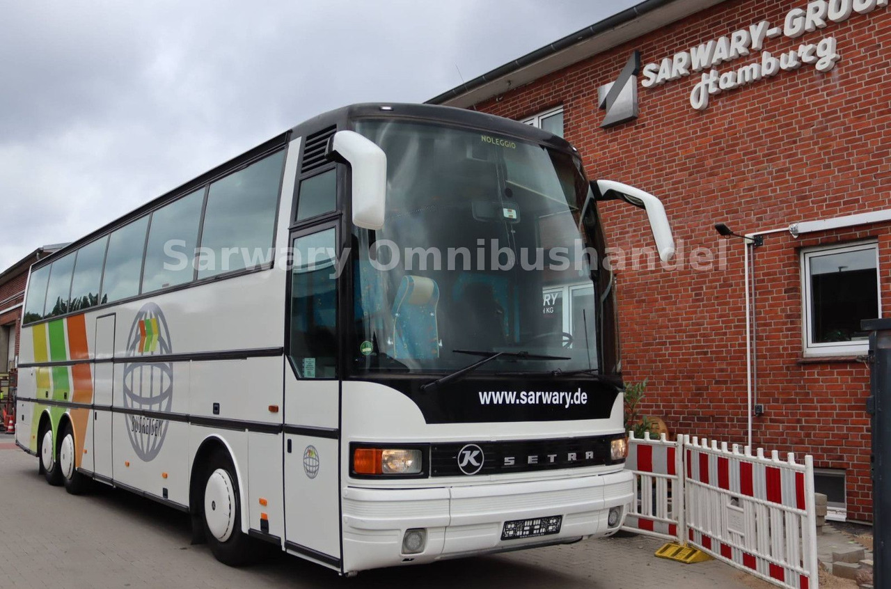 Setra 215 HDH*41 Sitze*VIP*8 Gang*Klima*WC*TV*Clubecke - حافلة نقل لمسافات طويلة: صورة 1 Setra 215 HDH*41 Sitze*VIP*8 Gang*Klima*WC*TV*Clubecke - حافلة نقل لمسافات طويلة: صورة 1