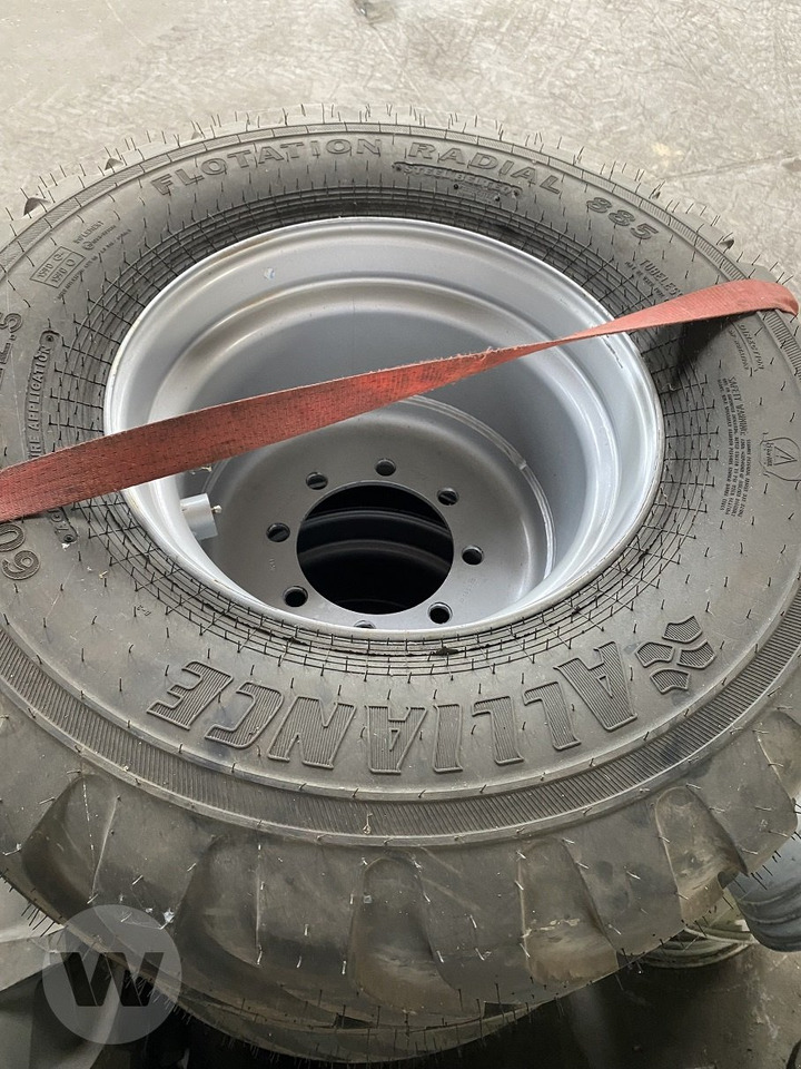 Krone 600/50 R 22,5 - عجلات: صورة 3 Krone 600/50 R 22,5 - عجلات: صورة 3