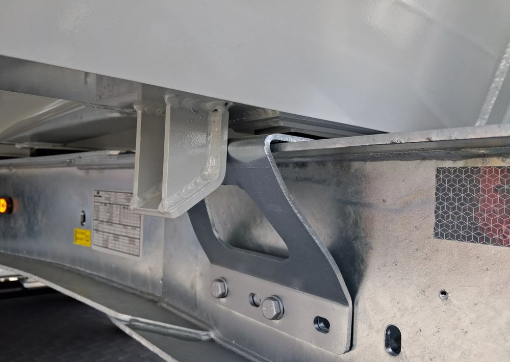 Zaslaw Aluminiowa skrzynia 28-33m3 - نصف مقطورة قلابة: صورة 4 Zaslaw Aluminiowa skrzynia 28-33m3 - نصف مقطورة قلابة: صورة 4