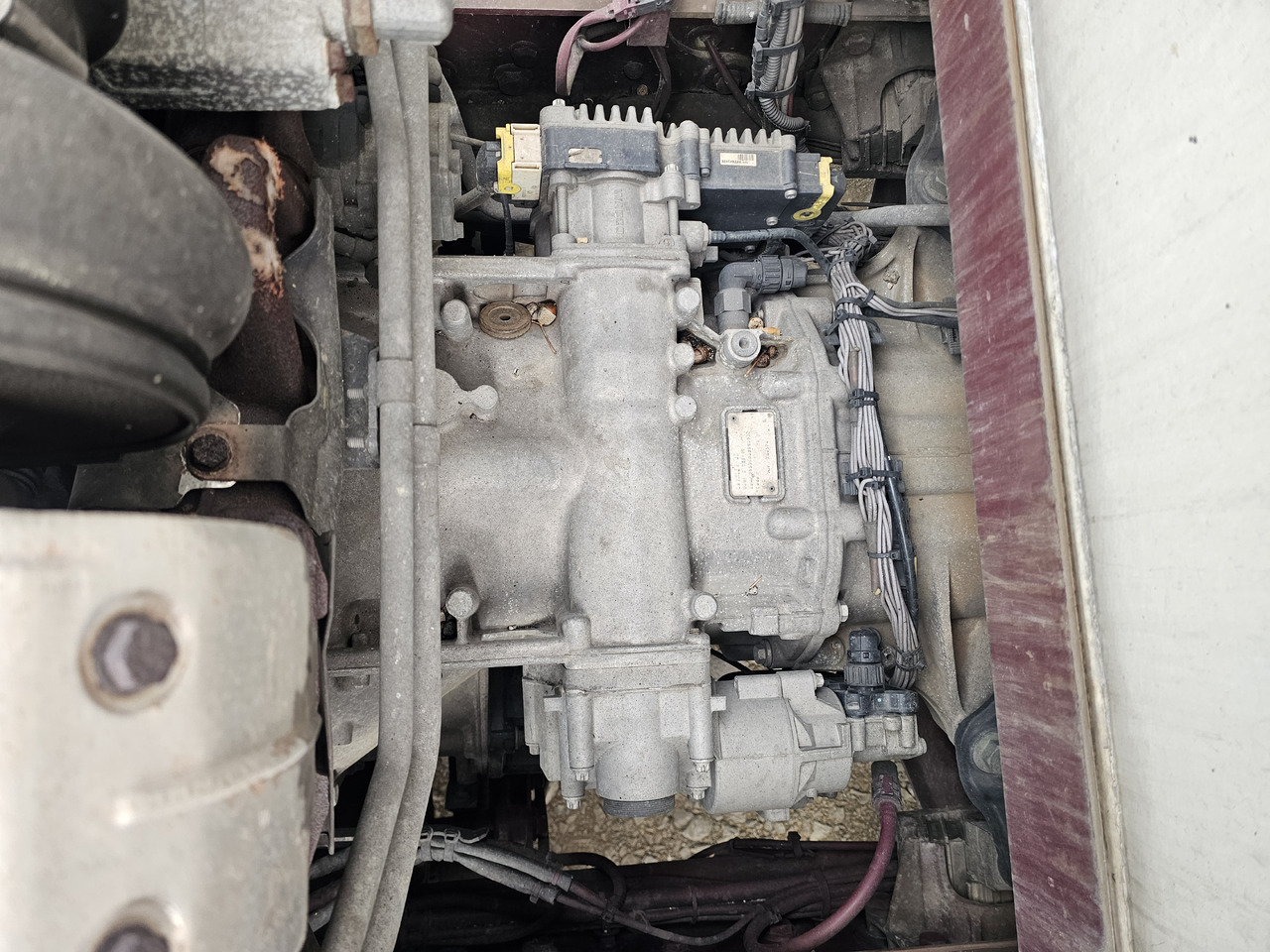 MERCEDES-BENZ ACTROS MP3 / AUTOMATIC GEARBOX / G211-12 / 565k KM !! - صندوق التروس: صورة 2 MERCEDES-BENZ ACTROS MP3 / AUTOMATIC GEARBOX / G211-12 / 565k KM !! - صندوق التروس: صورة 2