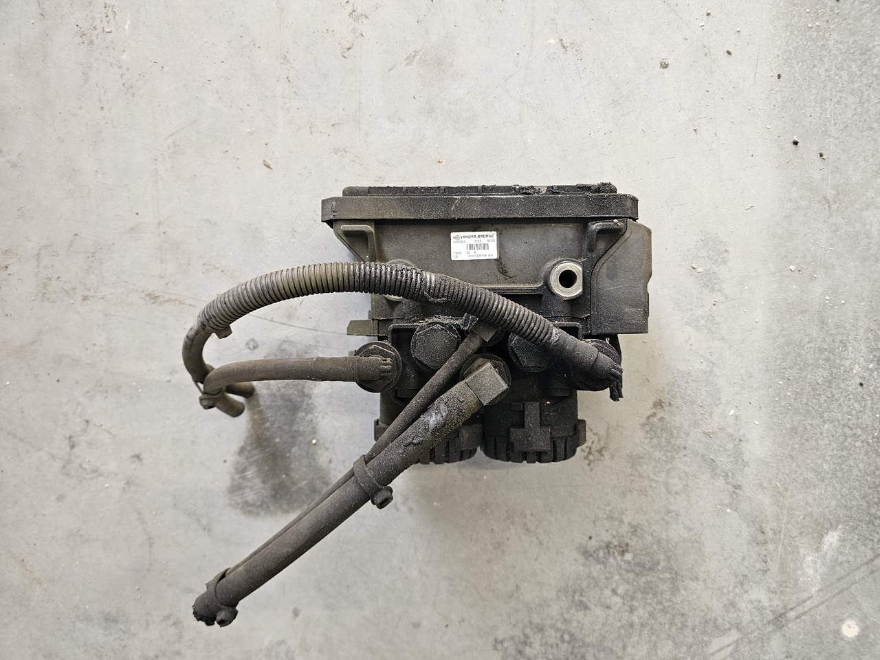 MERCEDES-BENZ ACTROS MP4 / REAR EBS VALVE / A0004295824 / K000924 - صمام الفرامل: صورة 1 MERCEDES-BENZ ACTROS MP4 / REAR EBS VALVE / A0004295824 / K000924 - صمام الفرامل: صورة 1