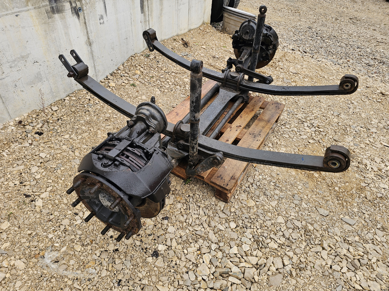 RENAULT MAGNUM DXI / COMPLETE FRONT AXLE / HUB SPRING - لمحور الأمامي: صورة 3 RENAULT MAGNUM DXI / COMPLETE FRONT AXLE / HUB SPRING - لمحور الأمامي: صورة 3