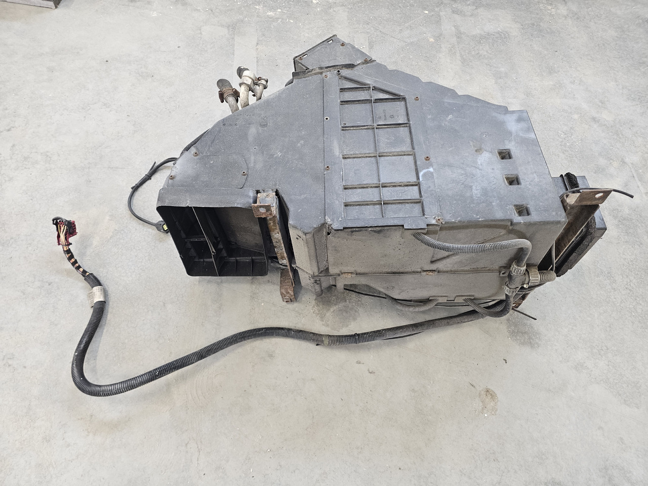 RENAULT MAGNUM DXI VEGA / COMPLETE HEATHER / 7485119812 - الحرارة/ التهوية: صورة 5 RENAULT MAGNUM DXI VEGA / COMPLETE HEATHER / 7485119812 - الحرارة/ التهوية: صورة 5