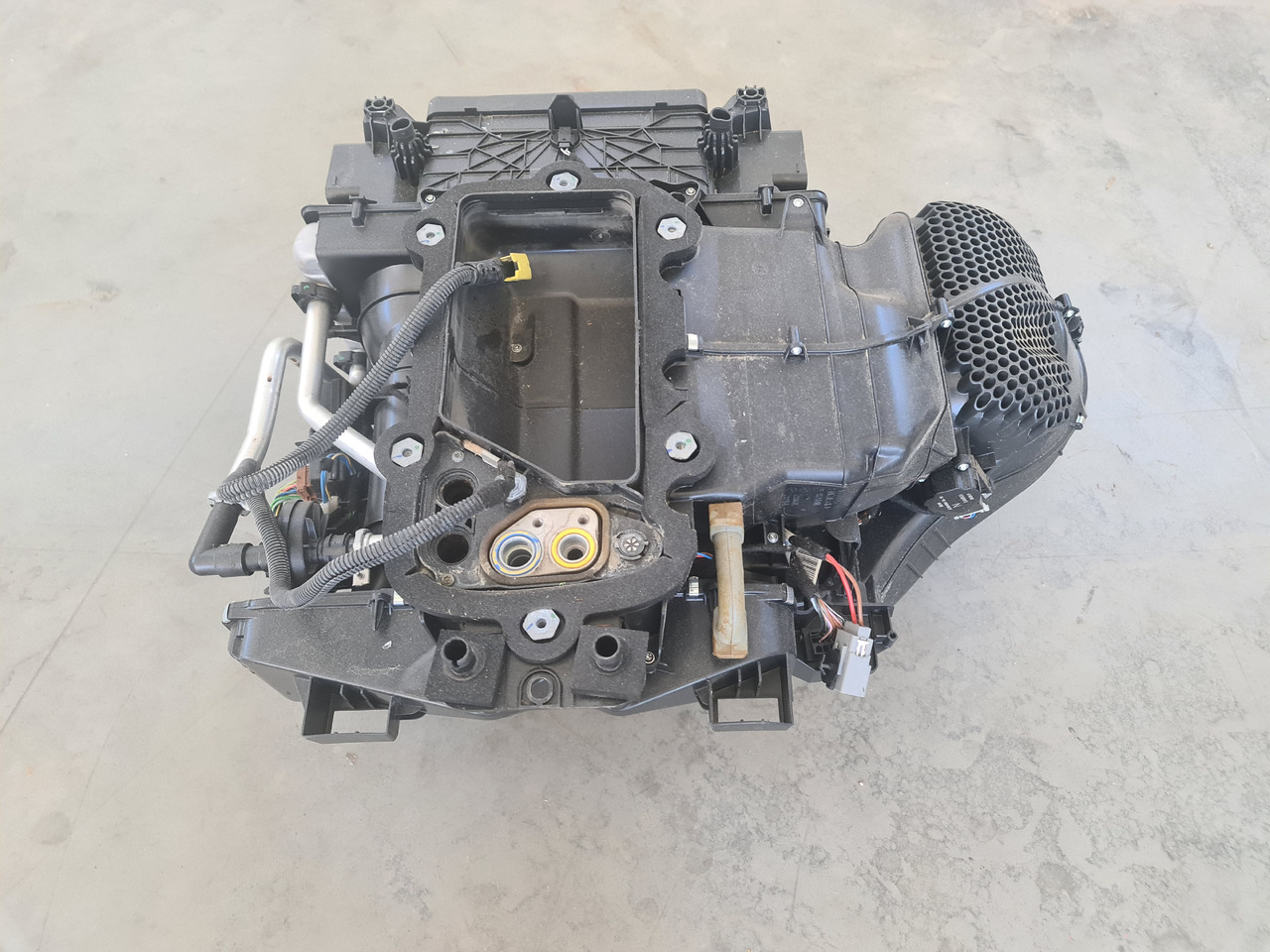 RENAULT RANGE T / COMPLETE CABINE HEATER / 7484593228 - الحرارة/ التهوية: صورة 5 RENAULT RANGE T / COMPLETE CABINE HEATER / 7484593228 - الحرارة/ التهوية: صورة 5