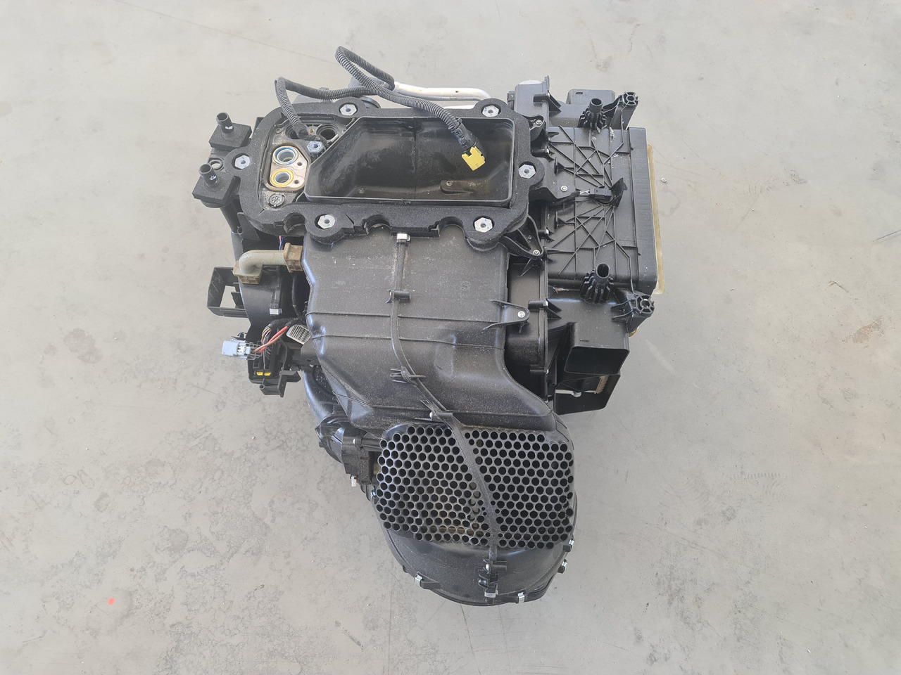 RENAULT RANGE T / COMPLETE CABINE HEATER / 7484593228 - الحرارة/ التهوية: صورة 2 RENAULT RANGE T / COMPLETE CABINE HEATER / 7484593228 - الحرارة/ التهوية: صورة 2