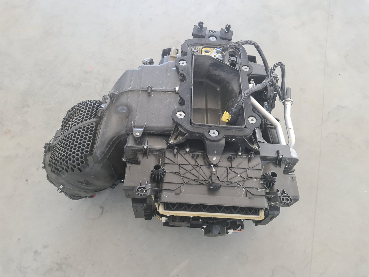 RENAULT RANGE T / COMPLETE CABINE HEATER / 7484593228 - الحرارة/ التهوية: صورة 3 RENAULT RANGE T / COMPLETE CABINE HEATER / 7484593228 - الحرارة/ التهوية: صورة 3