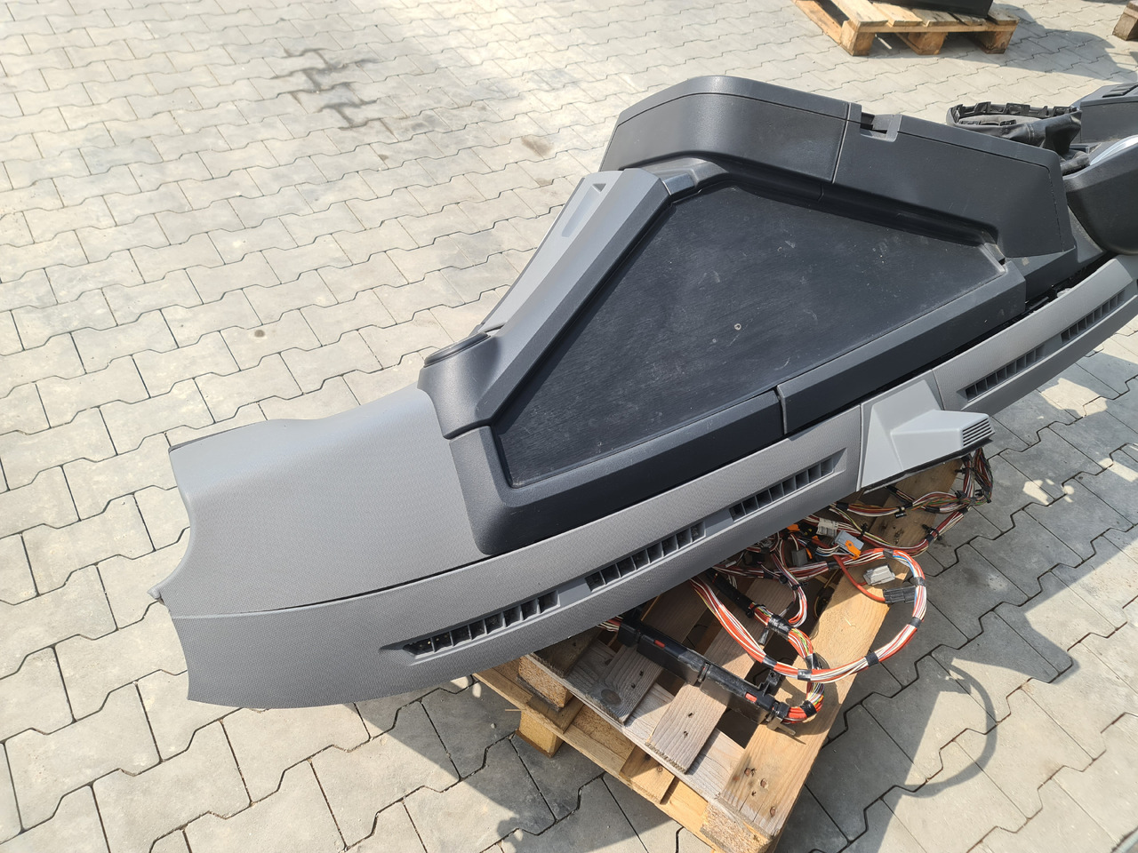 RENAULT RANGE T / COMPLETE DASHBOARD - لوحة العدادات: صورة 4 RENAULT RANGE T / COMPLETE DASHBOARD - لوحة العدادات: صورة 4