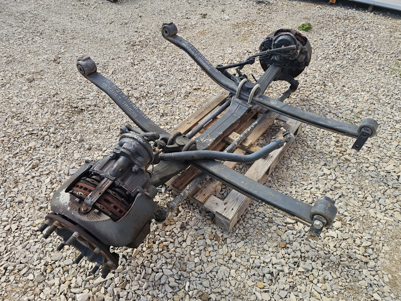 RENAULT RANGE T EURO 6 / COMPLETE FRONT AXLE - لمحور الأمامي: صورة 5 RENAULT RANGE T EURO 6 / COMPLETE FRONT AXLE - لمحور الأمامي: صورة 5