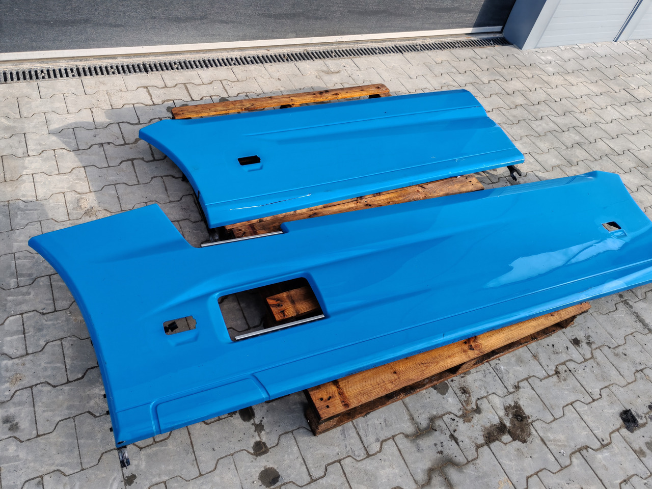 RENAULT RANGE T EURO 6 / SIDE SPOILERS SET - قطع الغيار: صورة 3 RENAULT RANGE T EURO 6 / SIDE SPOILERS SET - قطع الغيار: صورة 3