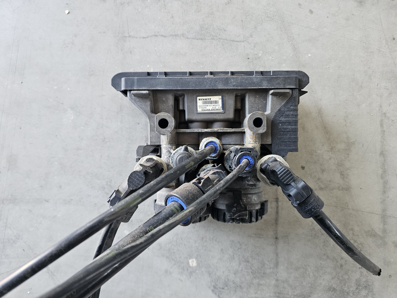 RENAULT RANGE T / REAR EBS VALVE / K102266 22225566 - صمام الفرامل: صورة 2 RENAULT RANGE T / REAR EBS VALVE / K102266 22225566 - صمام الفرامل: صورة 2